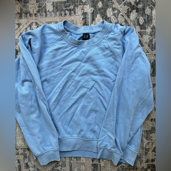 GAP Tops - GAP Wedge Crewneck Sweatshirt